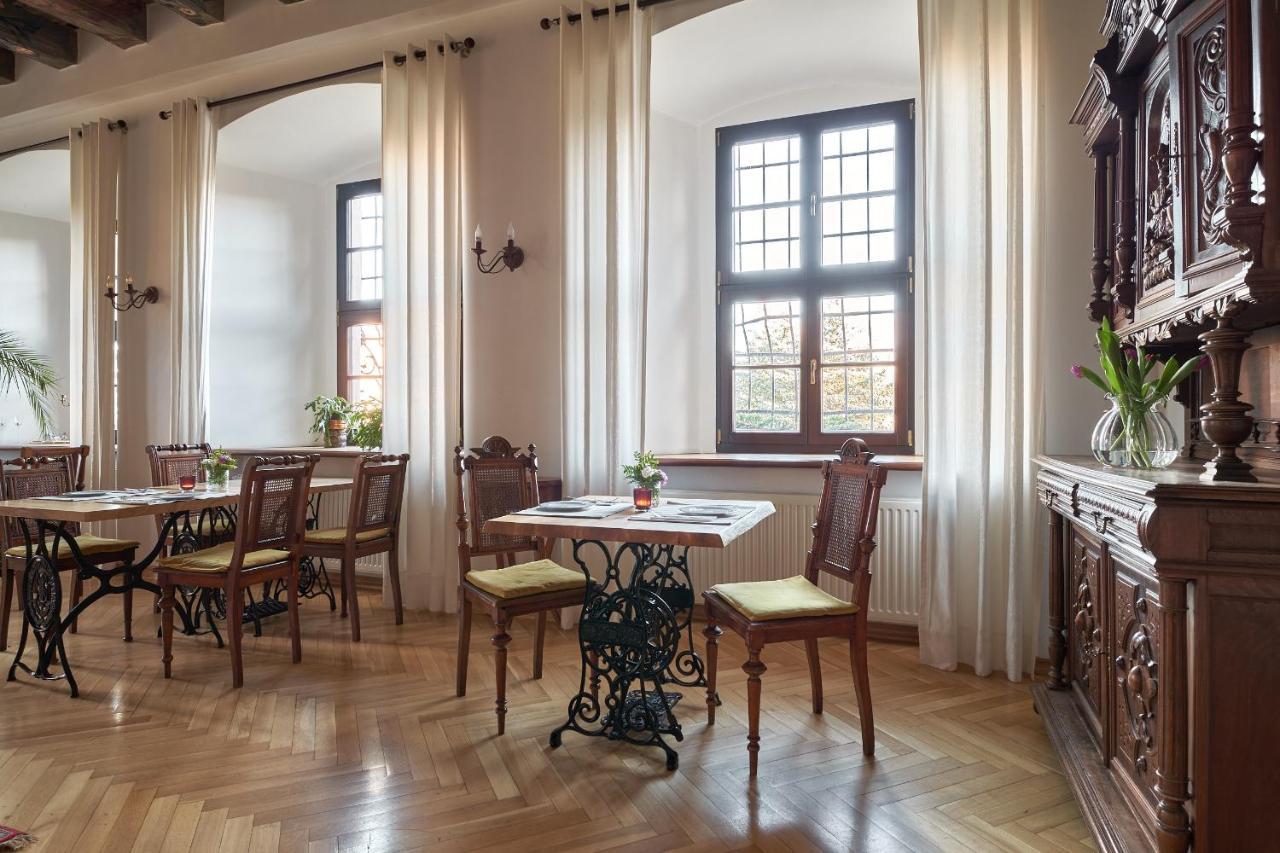 Boutique Palac Warmatowice Sienkiewiczowskie เลกนิตซา ภายนอก รูปภาพ