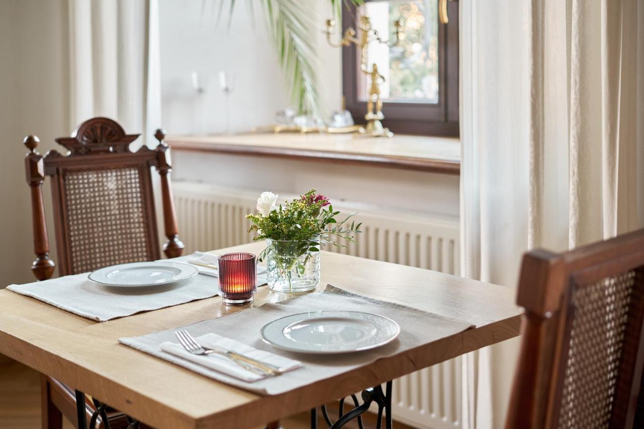 Boutique Palac Warmatowice Sienkiewiczowskie เลกนิตซา ภายนอก รูปภาพ